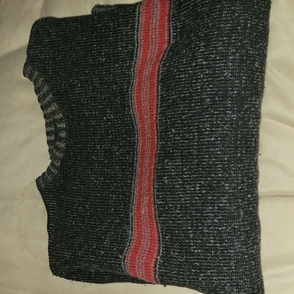 Men's Wool Sweater - L - Picture 5 of 5